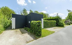 Beautiful Holiday Home With Spacious Garden
